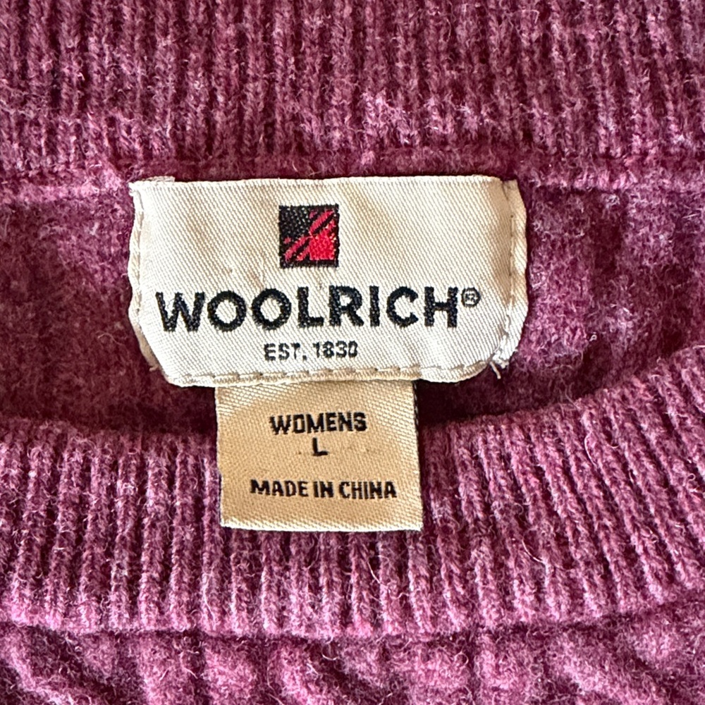 Woolrich Women’s size Large Sweater Sheep Embroidered Vine Detail 100% wool - Picture 2 of 7